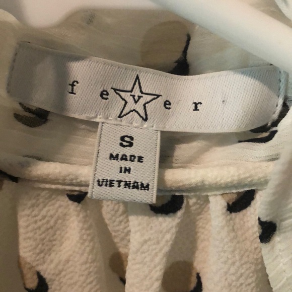 Small short sleeve blouse with scarf collar. Sm. - Picture 3 of 5